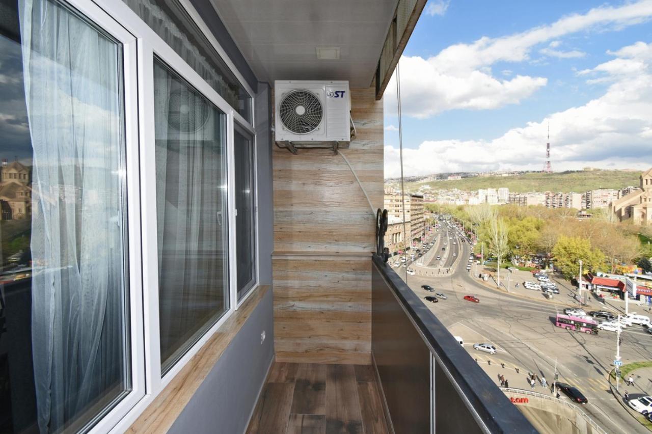 Positive Apartment In Center Of Yerevan City المظهر الخارجي الصورة